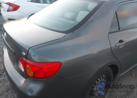 2010 Toyota Corolla Le z USA, uszkodzony, nr VIN 2T1BU4EE2AC510222